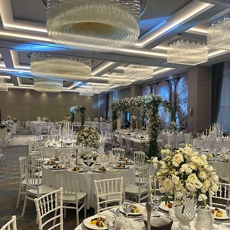 Radisson Blu Hotel Trabzon Exteriér fotografie Wedding reception at the hotel